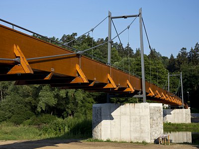 Zbořený Kostelec, Footbridge over Sázava River