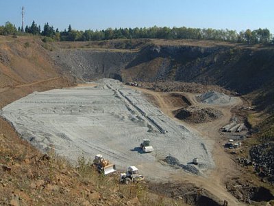 Volfartice, Waste dump