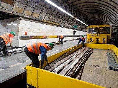 Reconstruction of Platforms at Museum Station on Metro Line A